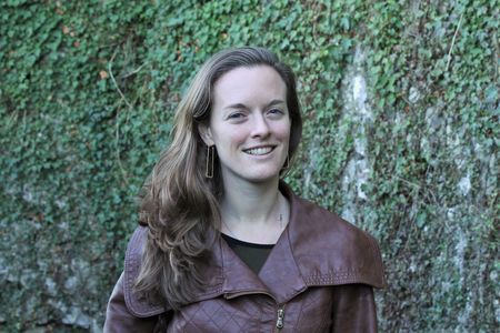 Rachel Wall headshot